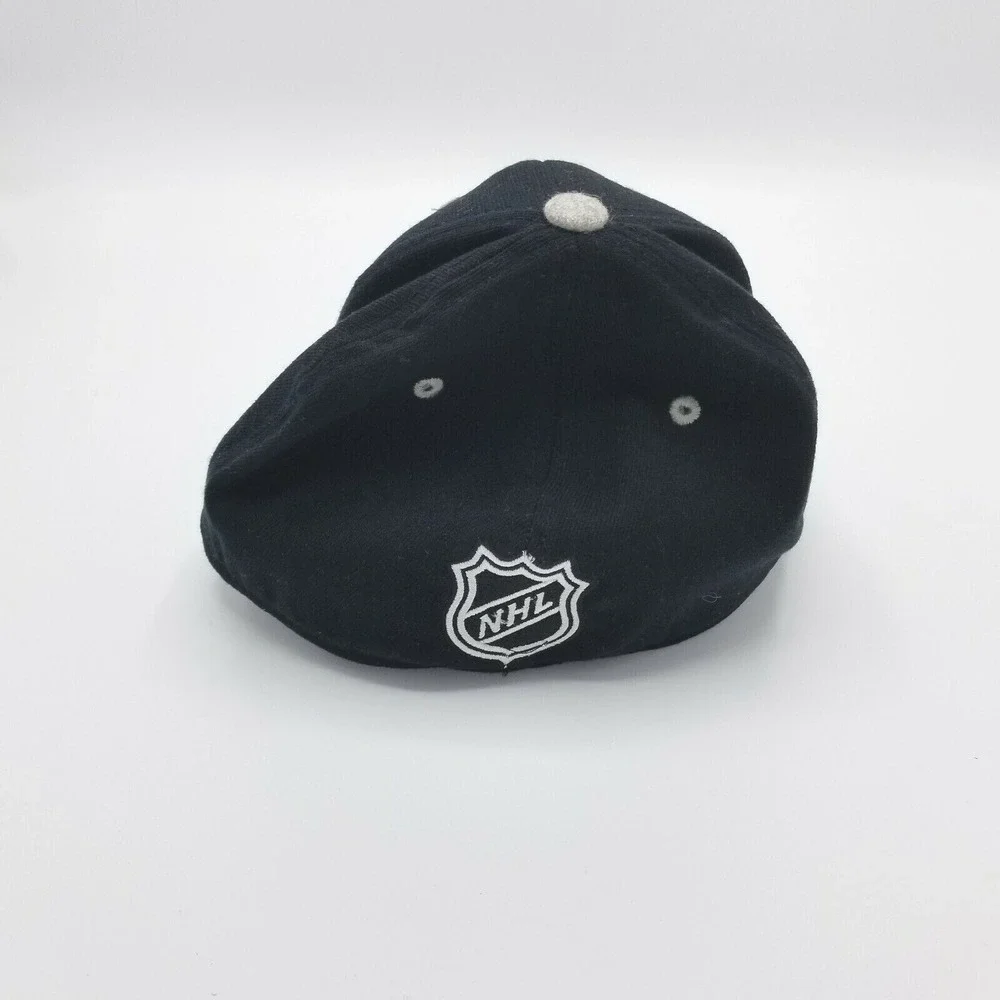 Chicago Blackhawks Crossed Tomahawk Reebook Center‎ Sz S/M Black NHL Hockey Rare